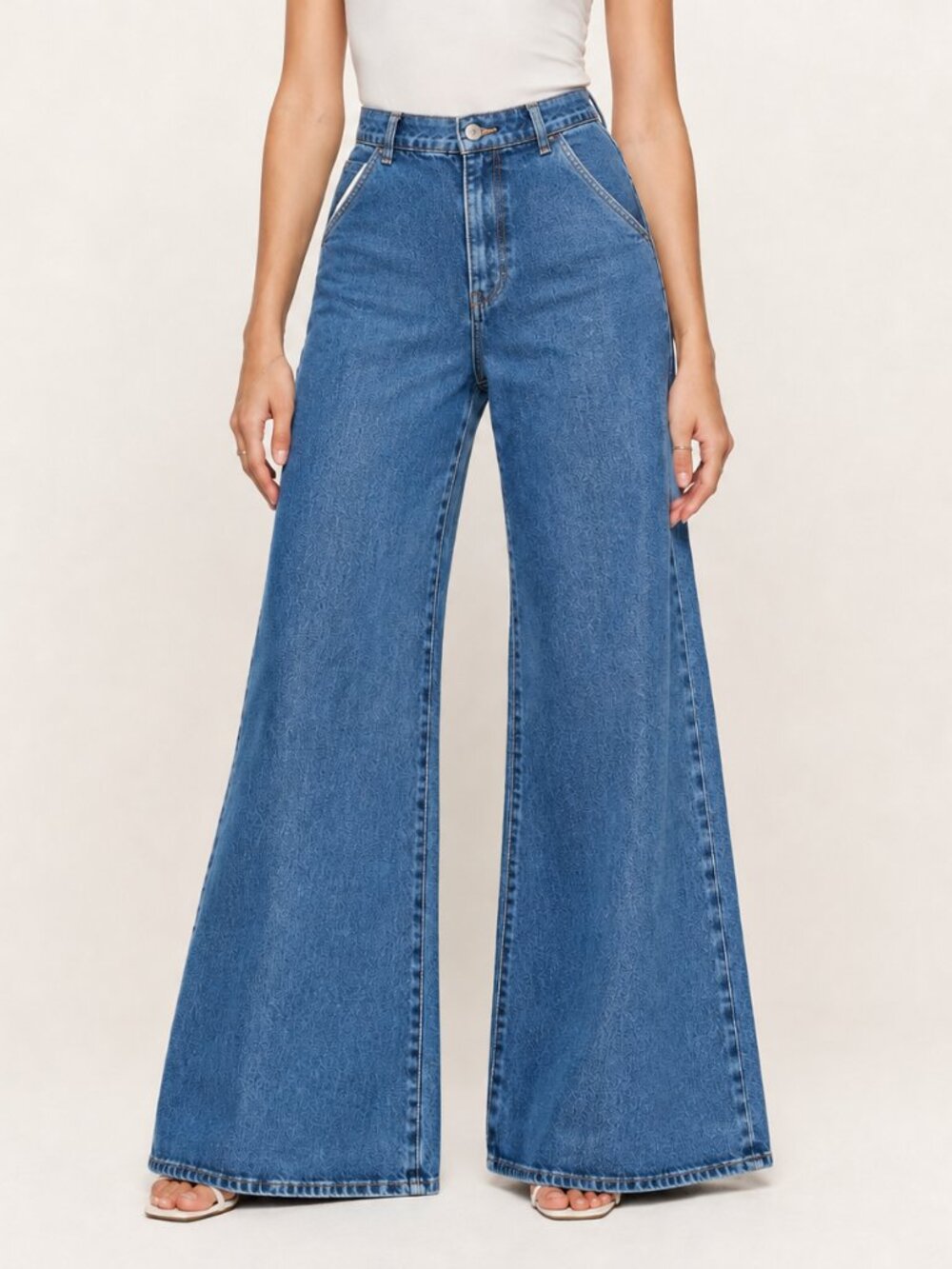 MESHKI Size 12 High Rise Wide Leg Palazzo Jeans Angled Pockets Medium Wash